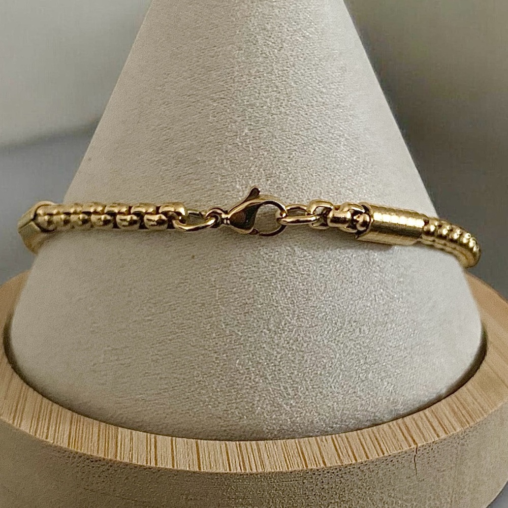 Box Chain Gold Plated Stainless Steel 9 inch,4mm men bracelet -Gold - Picture 4 of 4